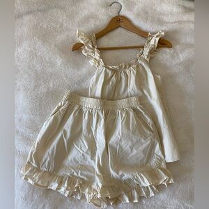 Vintage look ruffle pj short set